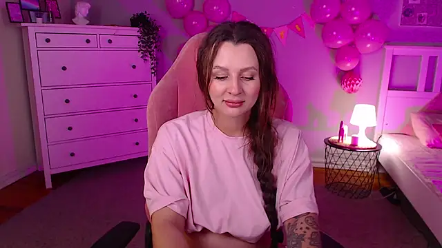 Snapshot of Barbara_Brylska chatting on 22, 9, 2025 Barbara Brylska online show from 22, 9, 2025