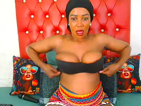 GaggingQueen32 online show from 25, 10, 2025