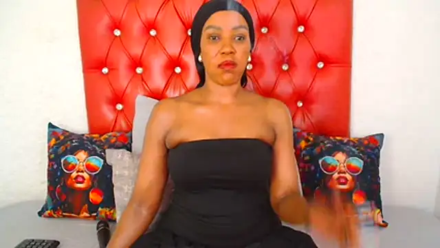 GaggingQueen32 online show from 13, 11, 2025