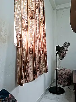 Snapshot of BeautyGirl_sara chatting on 3, 7, 2026 BeautyGirl sara online show from 3, 7, 2026