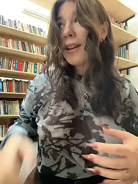 Mimiumuy online show from 4, 11, 2025