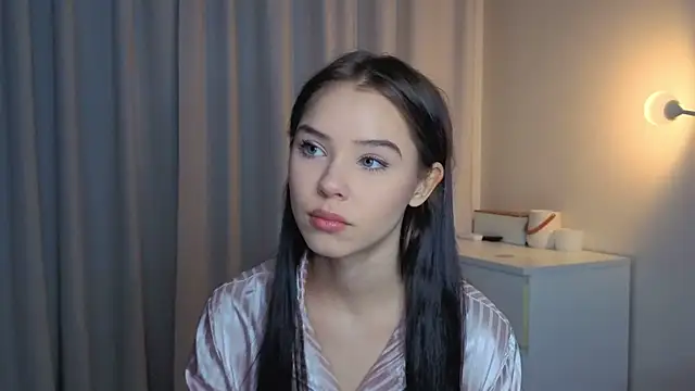 slyshypie online show from 17, 12, 2025