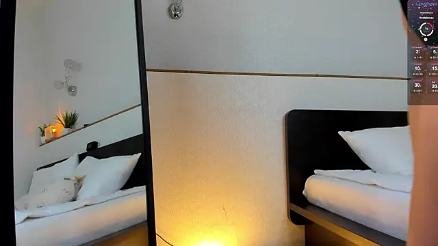 Snapshot of charlottacardi chatting on 30, 10, 2025 charlottacardi online show from 30, 10, 2025