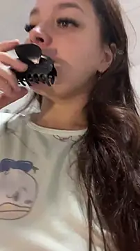 Snapshot of sarahreyess_11 chatting on 28, 11, 2025 sarahreyess 11 online show from 28, 11, 2025