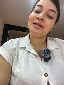 Snapshot of sarahreyess_11 chatting on 30, 3, 2026 sarahreyess 11 online show from 30, 3, 2026