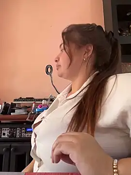 Snapshot of sarahreyess_11 chatting on 7, 3, 2026 sarahreyess 11 online show from 7, 3, 2026