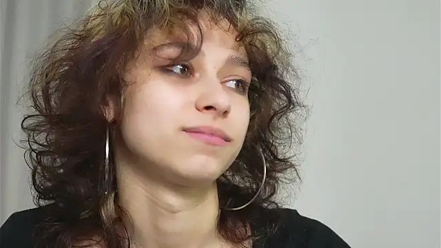 MimiLicks online show from 18, 10, 2025