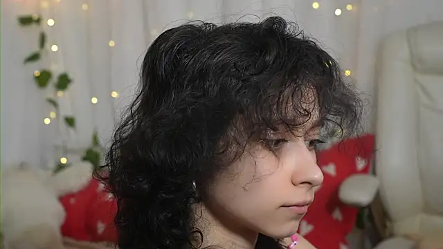 MimiLicks online show from 1, 11, 2025