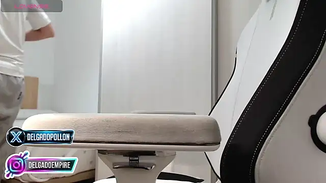 delgadopollon1991 online show from 15, 4, 2026