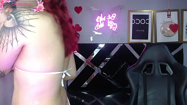 Red Bunny v online show from 30, 4, 2026