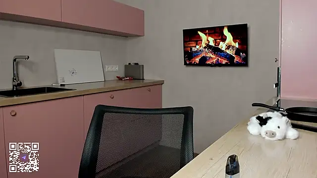 Pink Lila18 online show from 2, 12, 2025