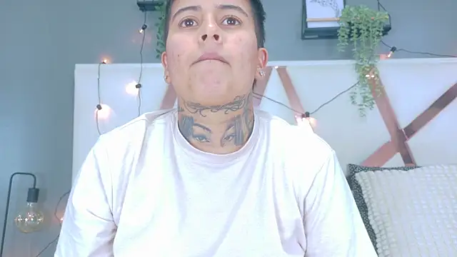 ScarlettVex   online show from 24, 11, 2025