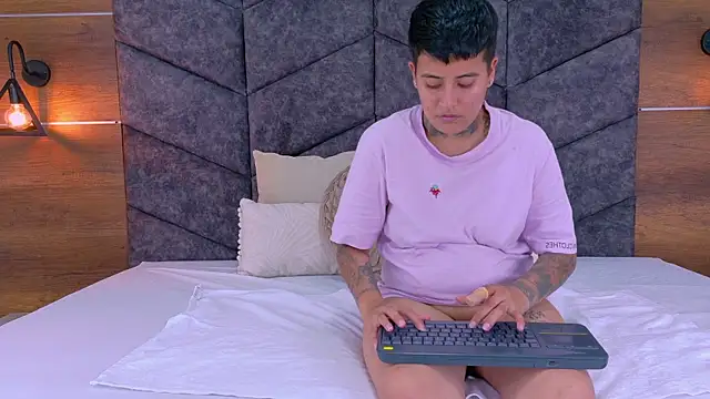 ScarlettVex   online show from 2, 10, 2025