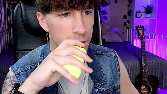 mark caron online show from 17, 10, 2025