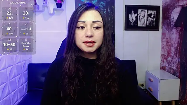 Eva Roussell online show from 7, 11, 2025