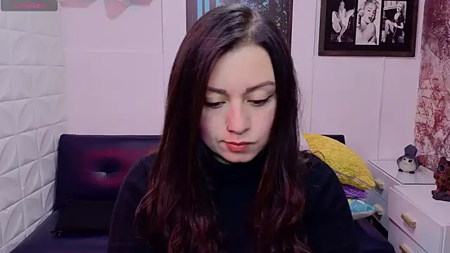 Snapshot of Eva_Roussell chatting on 8, 7, 2026 Eva Roussell online show from 8, 7, 2026