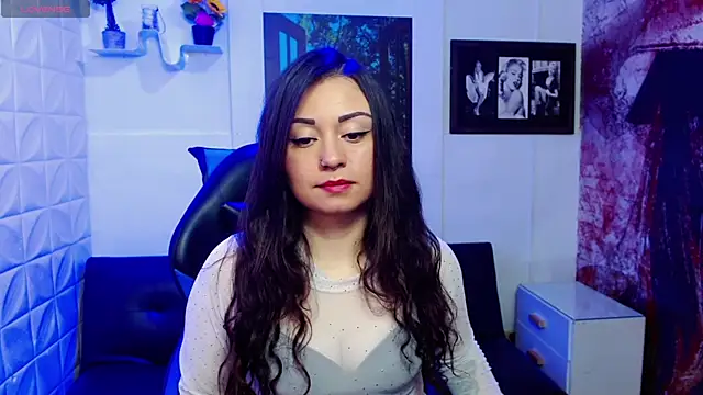 Eva Roussell online show from 4, 10, 2025