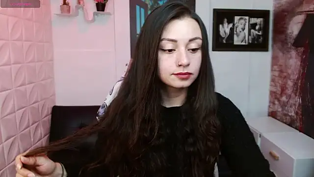 Eva Roussell online show from 7, 3, 2026