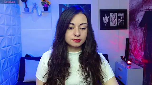 Eva Roussell online show from 27, 10, 2025