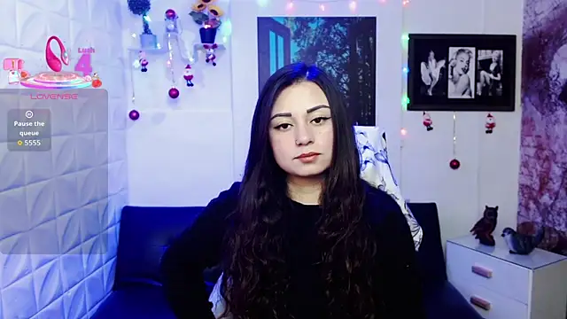 Eva Roussell online show from 16, 12, 2025