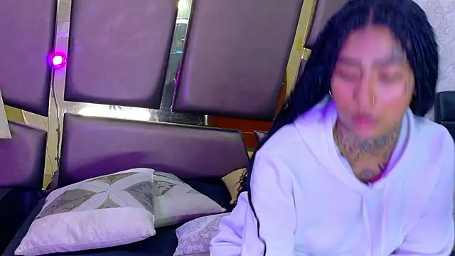 EmilieLake online show from 12, 3, 2026