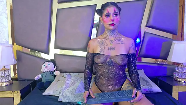 EmilieLake online show from 29, 10, 2025