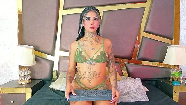 EmilieLake online show from 1, 10, 2025