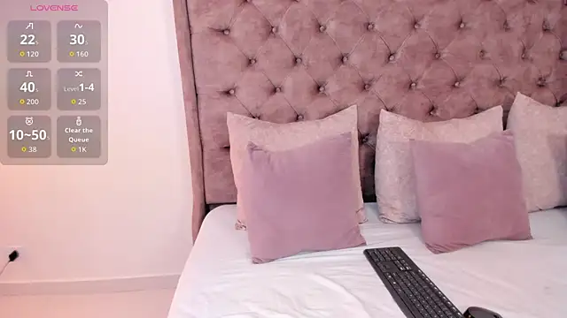 amber colliiins online show from 25, 9, 2025