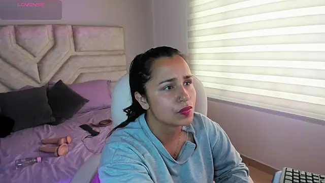  adahara queen online show from 28, 9, 2025