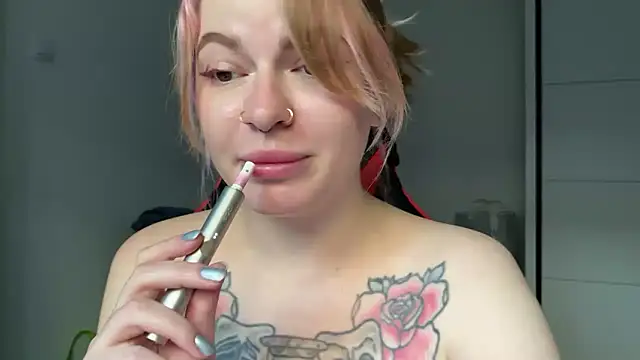 Mia Kamp online show from 4, 6, 2026