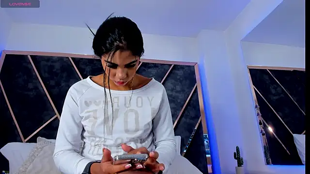 SusanaHenao online show from 16, 12, 2025