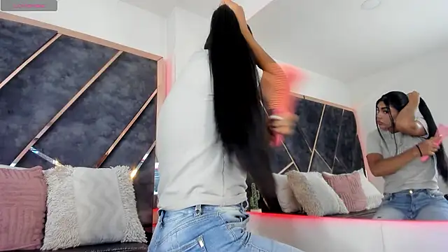 SusanaHenao online show from 12, 3, 2026