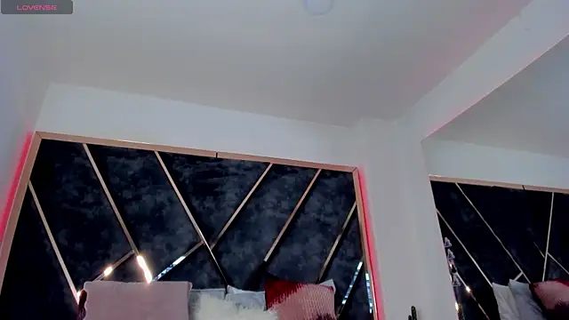 SusanaHenao online show from 3, 10, 2025