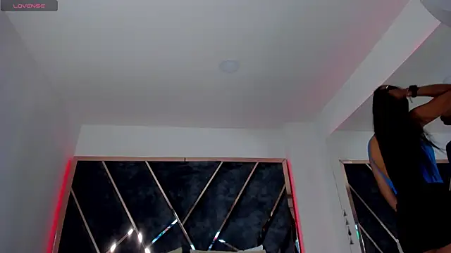 SusanaHenao online show from 9, 9, 2025