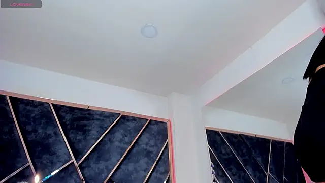 SusanaHenao online show from 16, 11, 2025