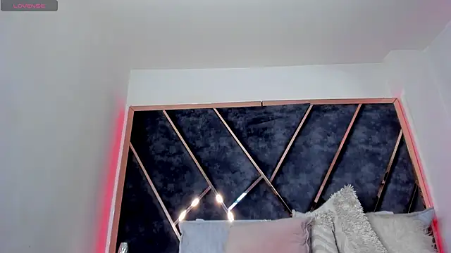 SusanaHenao online show from 22, 11, 2025