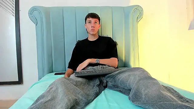 LittleDanny  online show from 10, 3, 2026