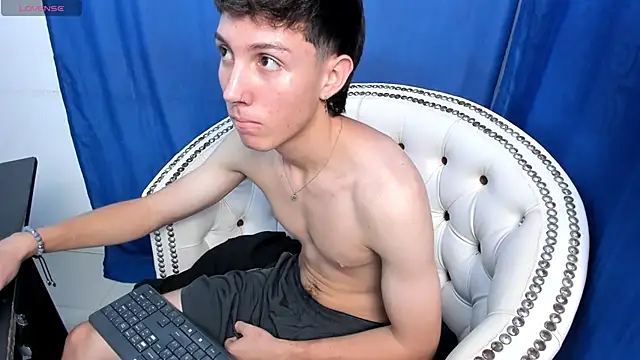 LittleDanny  online show from 2, 10, 2025