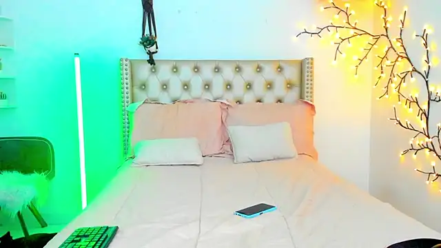 LenaStylesOA online show from 16, 2, 2026