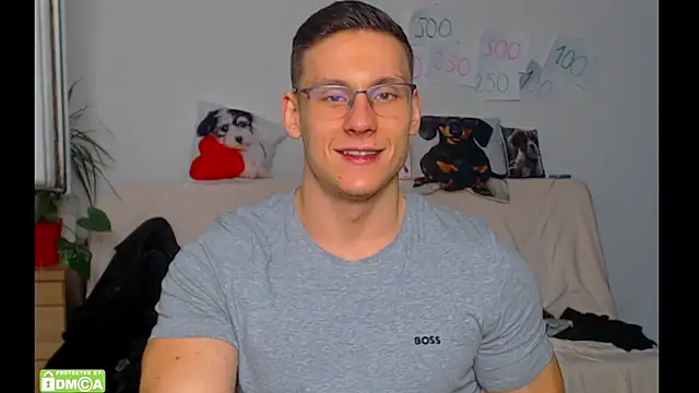 Snapshot of ZeinMiracles chatting on 9, 2, 2026 ZeinMiracles online show from 9, 2, 2026