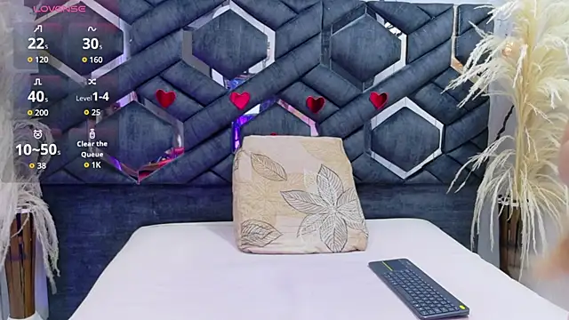 Natasha-Adams online show from 7, 10, 2025