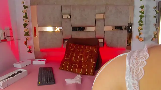 Natasha-Adams online show from 2, 10, 2025