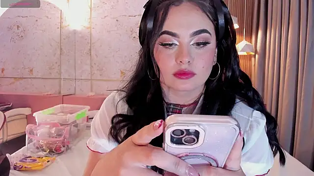 sofiiacarson online show from 26, 6, 2026