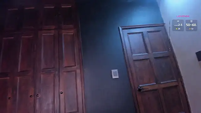 ScarlettSinclaiir online show from 12, 3, 2026