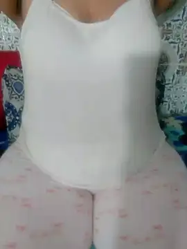 Snapshot of Hot-lino chatting on 12, 1, 2026 Hot-lino online show from 12, 1, 2026