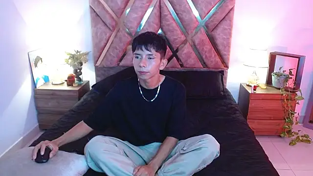 Hyunjin Son online show from 19, 9, 2025