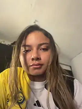 AnnyLopezzz  online show from 10, 5, 2026