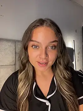 AnnyLopezzz  online show from 19, 5, 2026