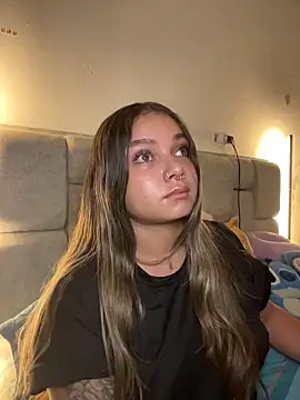 AnnyLopezzz  online show from 6, 5, 2026