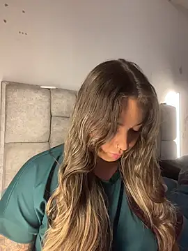 AnnyLopezzz  online show from 17, 4, 2026